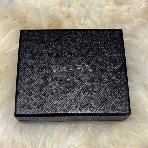 Prada black empty box authentic - Picture 9 of 9